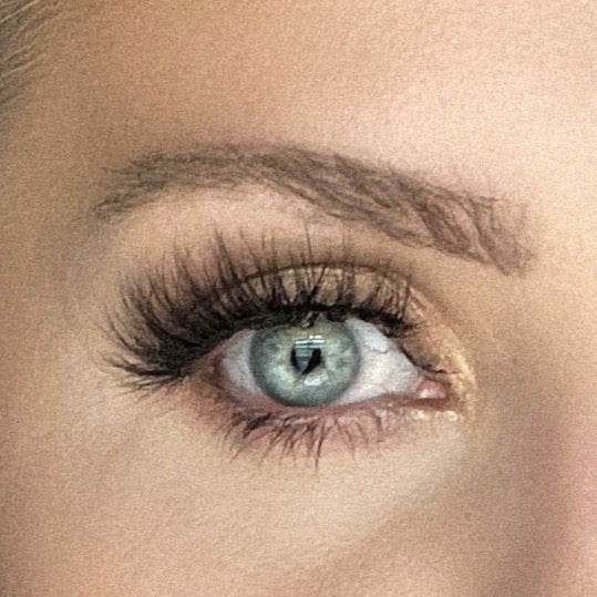 Mirror Mirror - Taylored Lashes™