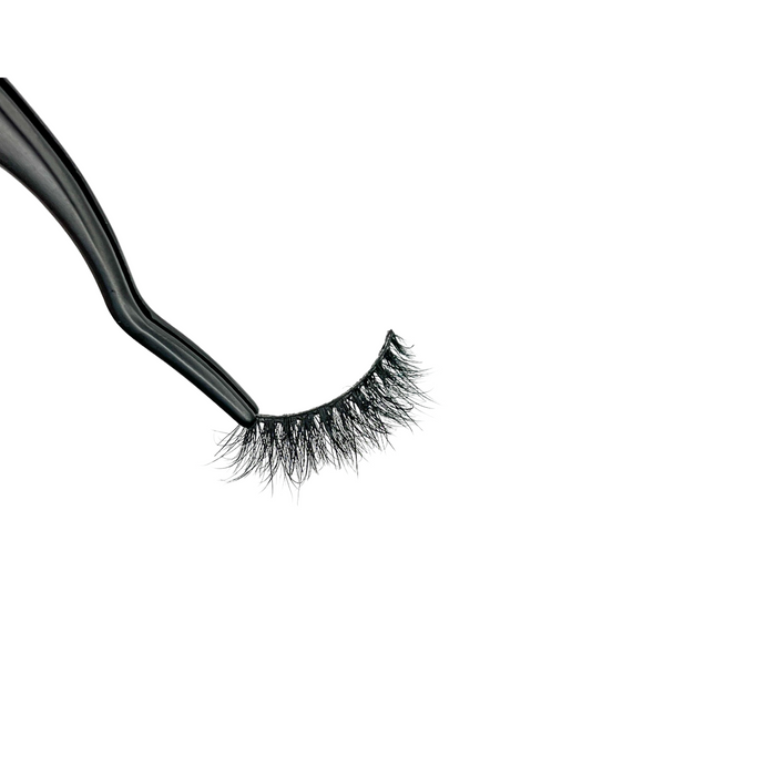 Lucy - Taylored Lashes™