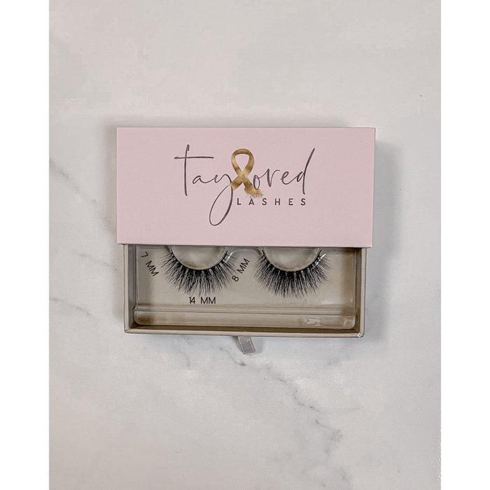 Hands On Top - Taylored Lashes